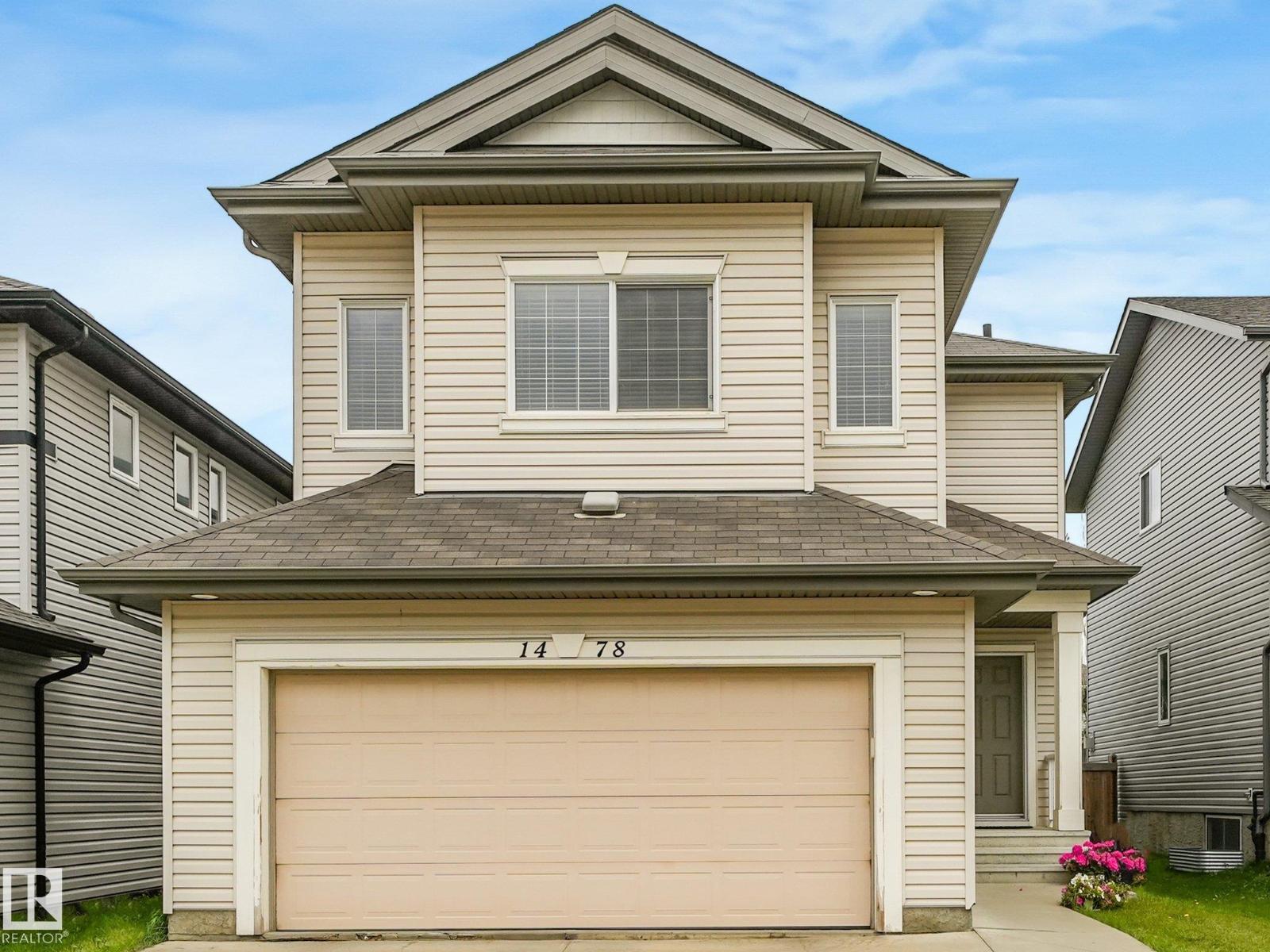 1478 37B AV NW - 1