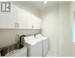 3588 Rainpark Court, Mississauga, ON L5M6X6 Photo 10