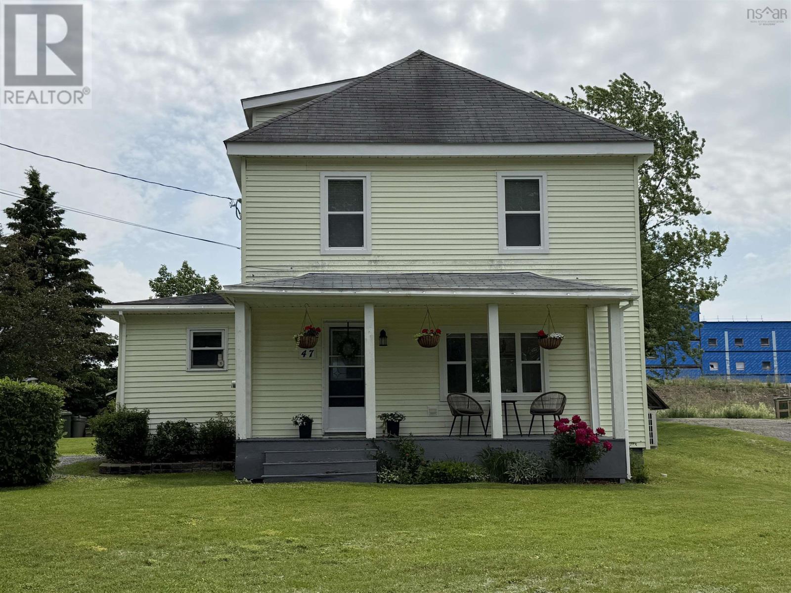 47 High St - 32