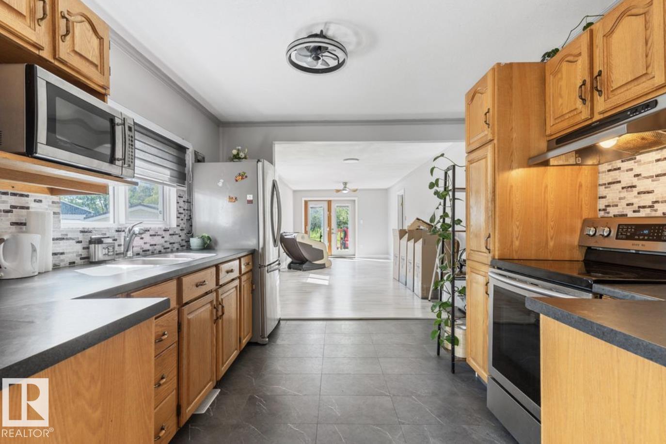 5409 45 ST - Image 15