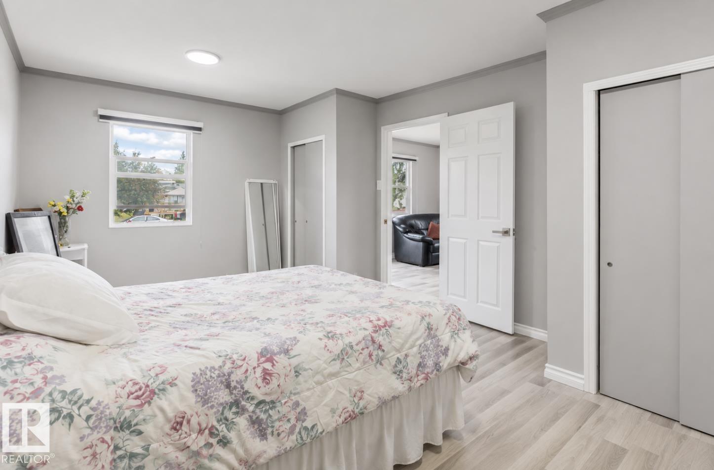 5409 45 ST - Image 31