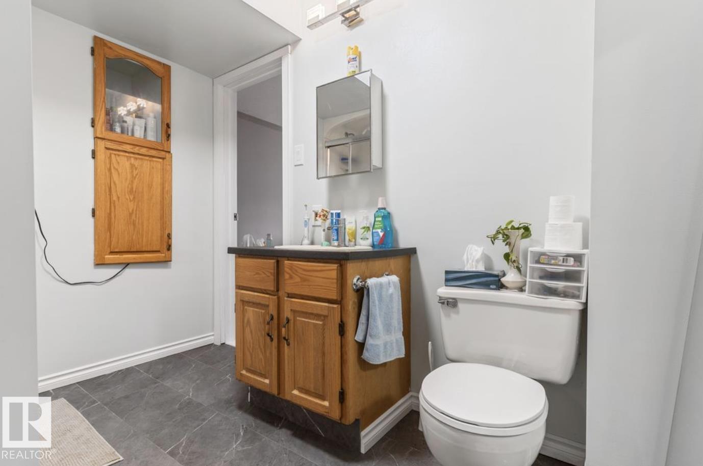 5409 45 ST - 32