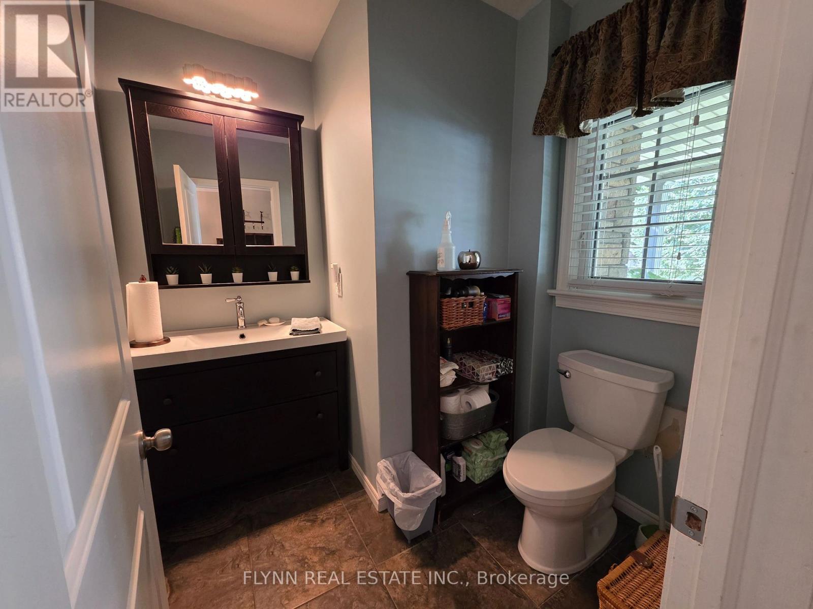 5896 VALLEY WAY - Image 7