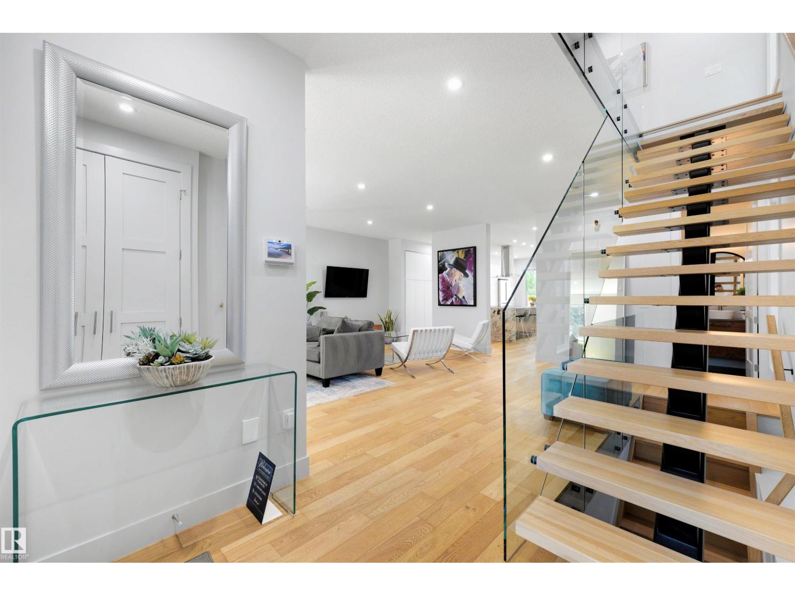 7814 142 ST NW - 9