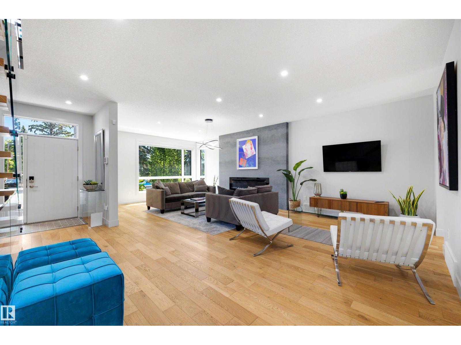 7814 142 ST NW - 13