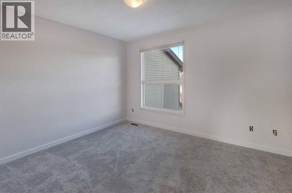 #33 64 Whitnel Court NE - 19