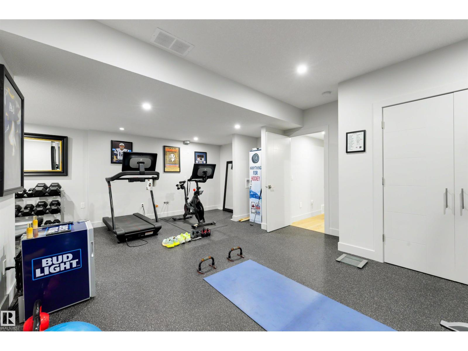 7814 142 ST NW - 47