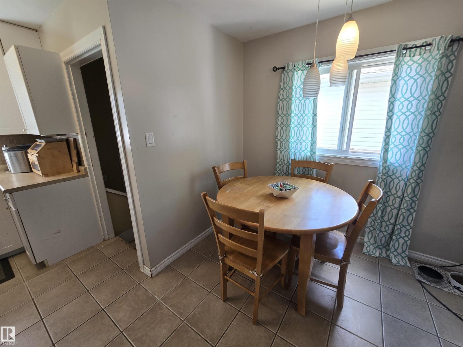 4033 117 AV NW - Image 8