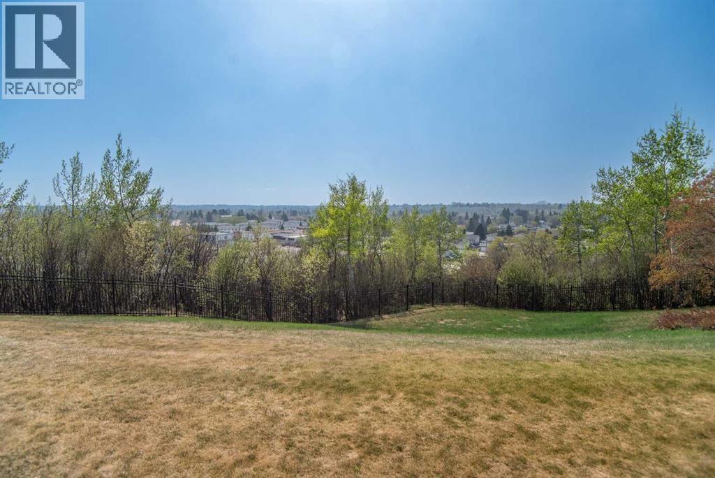 Listing photo – 302, 5213 61 Street, Red Deer