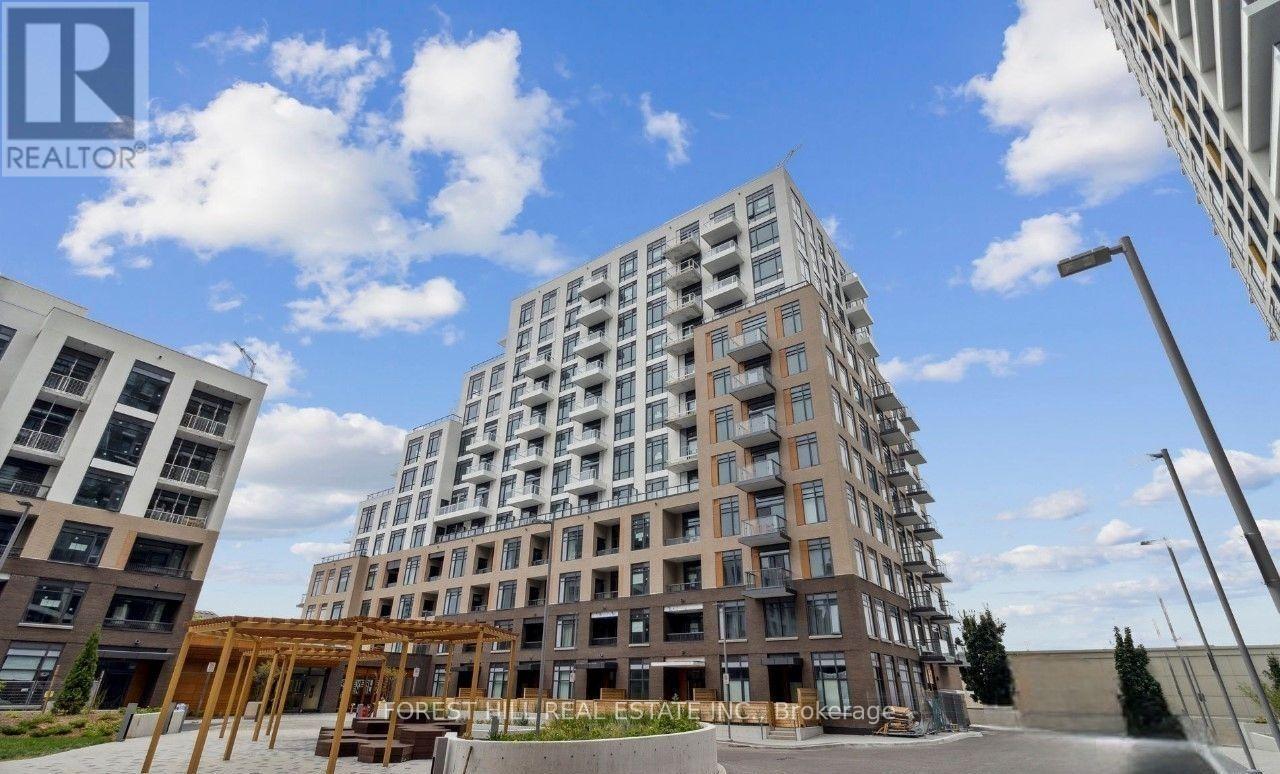 Photo of 8 Beverley Glen Boulevard