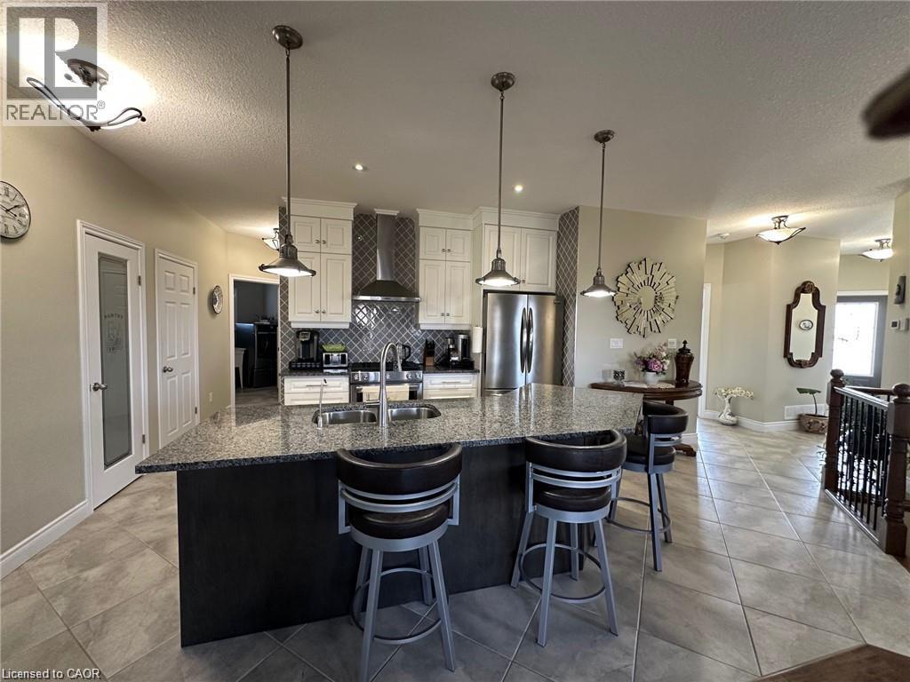 64 ENGLISH Crescent - 4