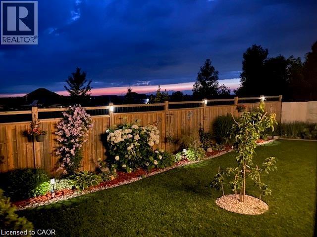 64 ENGLISH Crescent - 35