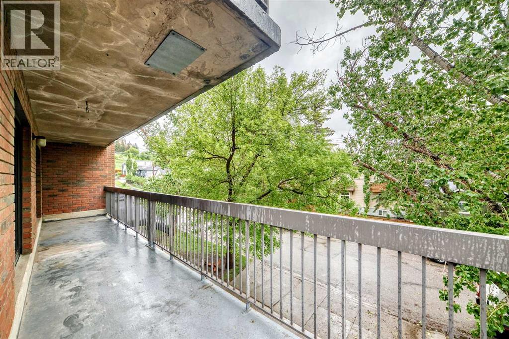 #208 659 4 Avenue NE - 28
