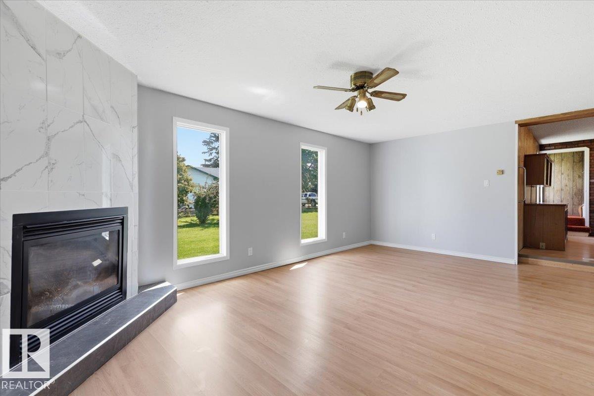 5032 & 5036 53 Ave - Image 13