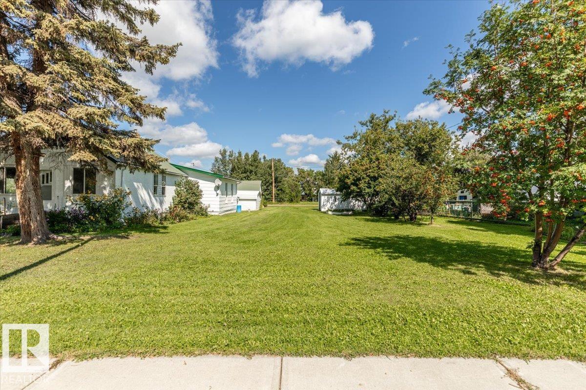 5032 & 5036 53 Ave - Image 23