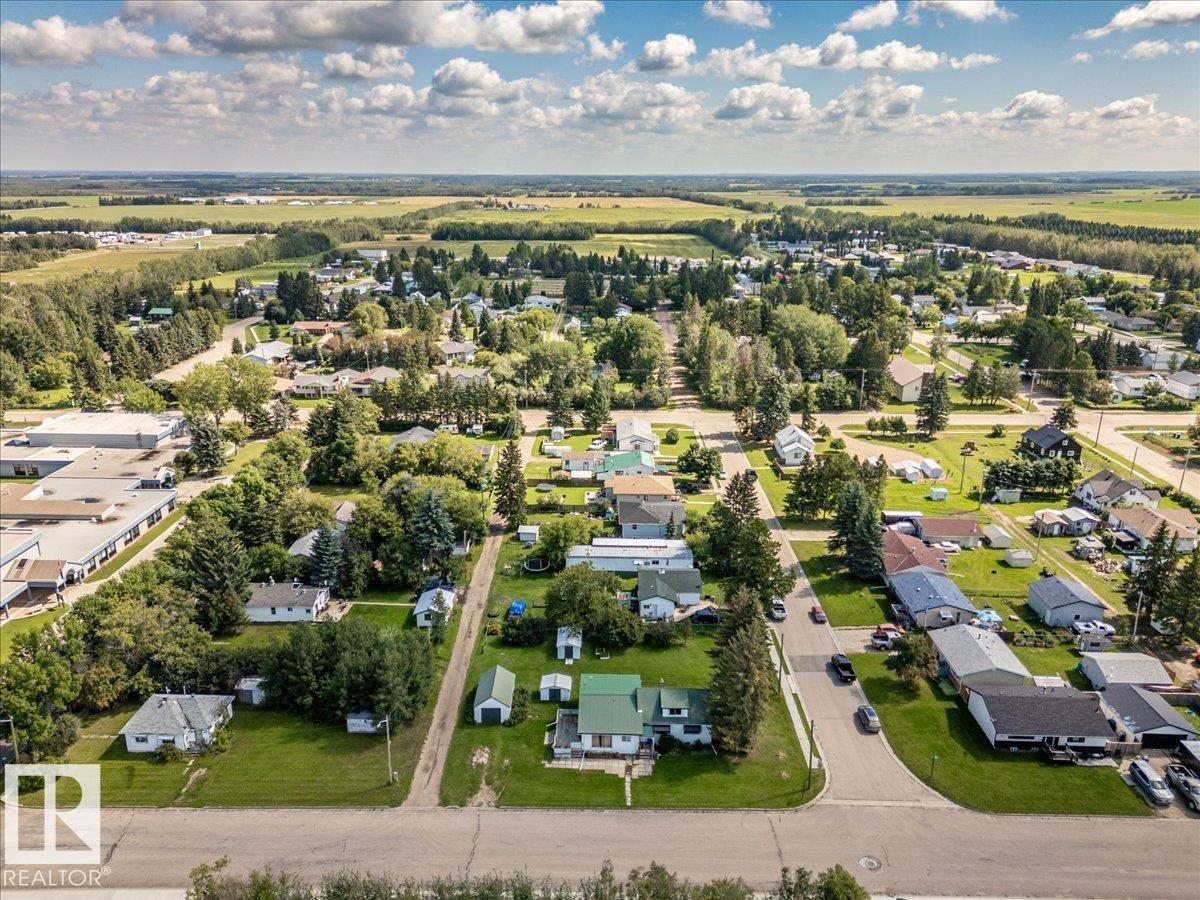 5032 & 5036 53 Ave - Image 26