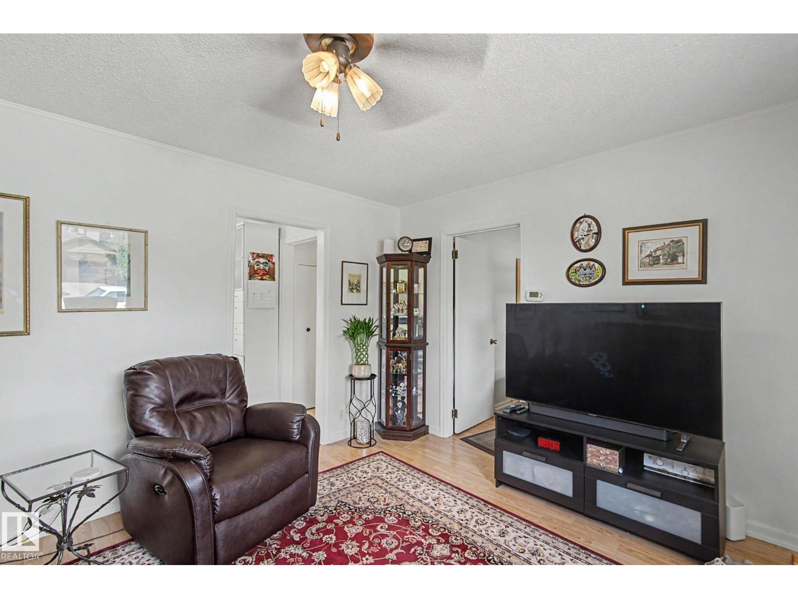9706 159 ST NW - Image 10