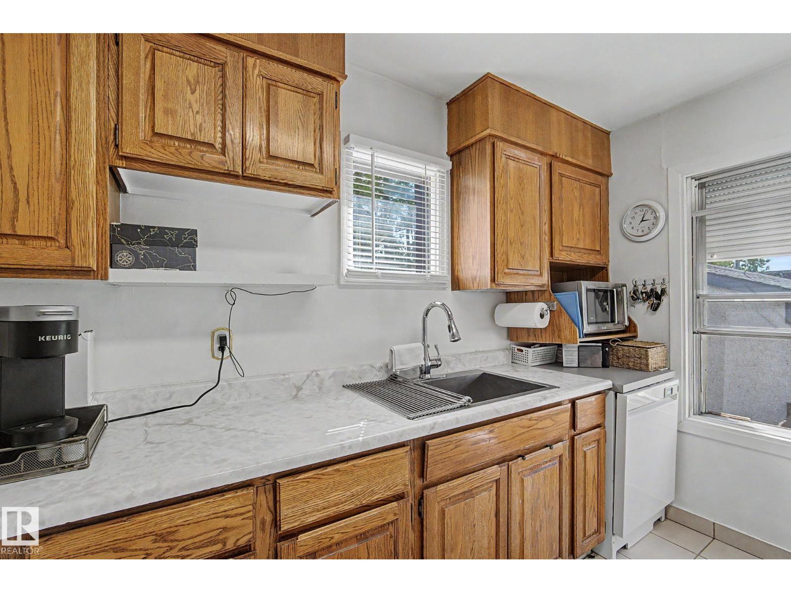 9706 159 ST NW - 15