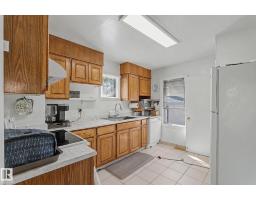9706 159 St Nw, Edmonton, AB T5P2Z3 Photo 12