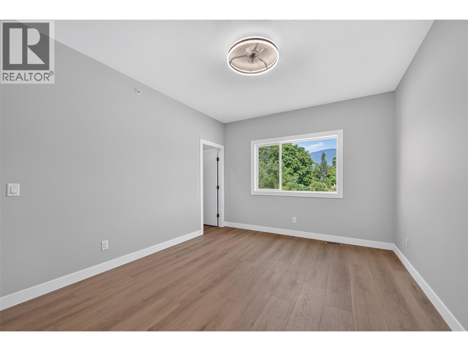 #4 2009 39 Avenue - Image 34