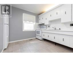 17 Pamille Place, Toronto, ON M6M3A9 Photo 14
