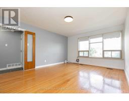 17 Pamille Place, Toronto, ON M6M3A9 Photo 6