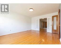 17 Pamille Place, Toronto, ON M6M3A9 Photo 7