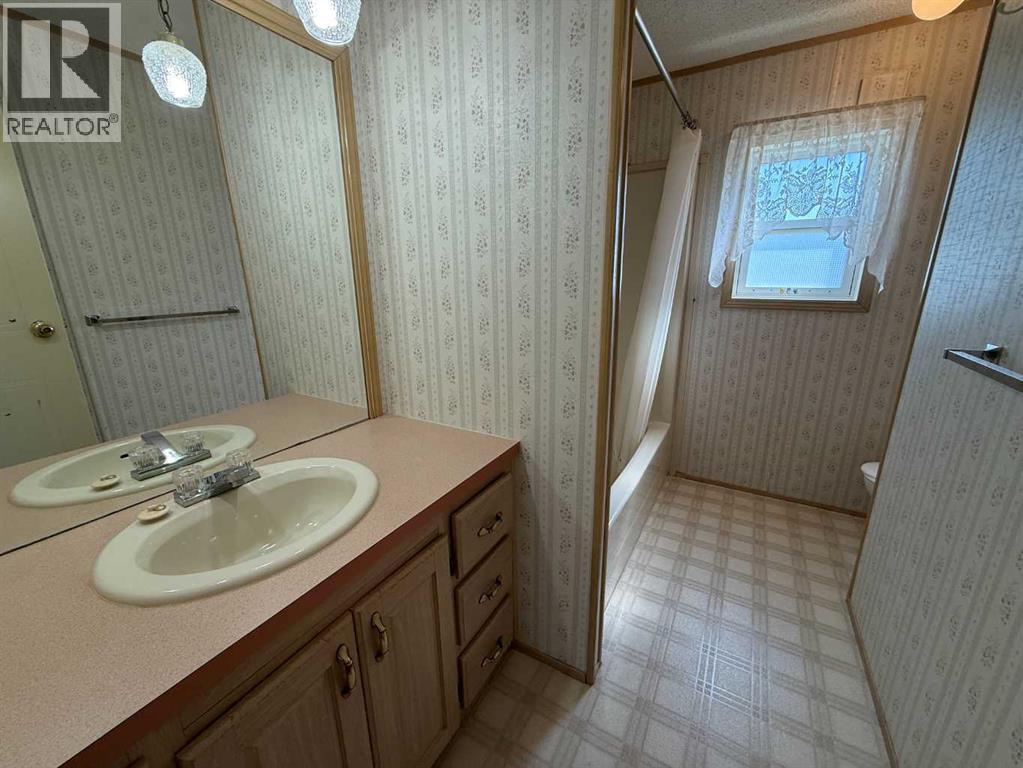 402, 700 Carmichael Lane - 8