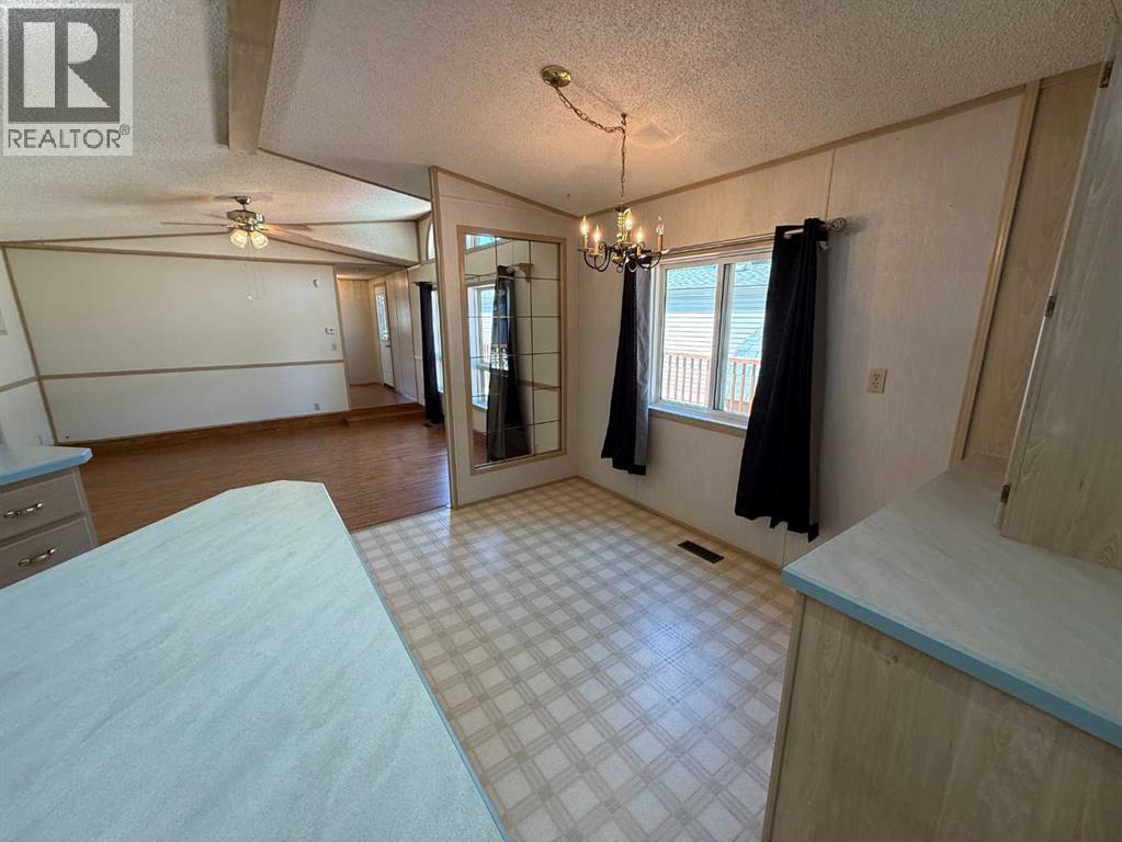 402, 700 Carmichael Lane - Image 4