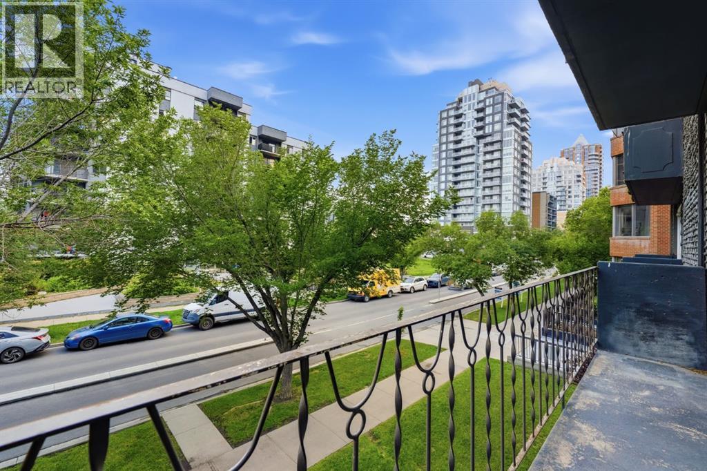 #302 620 15 Avenue SW - 23