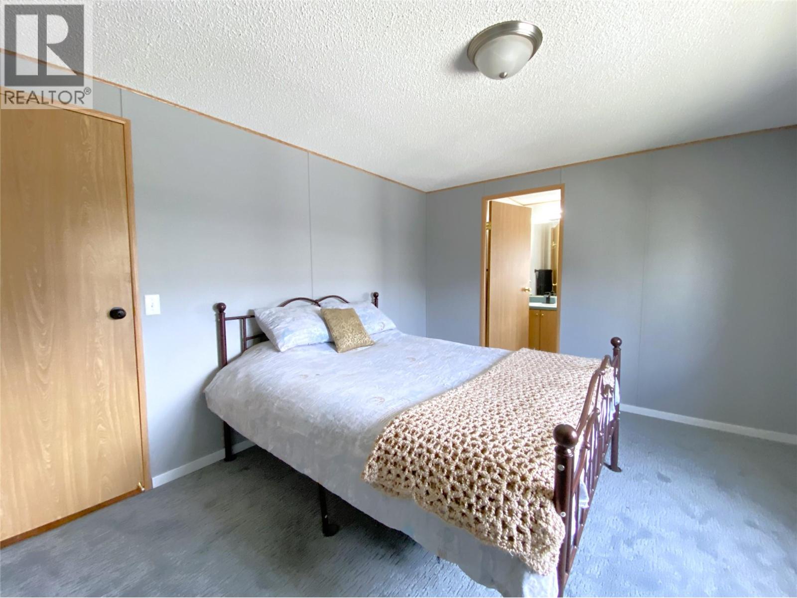 #85 2932 Buckley Road - 22