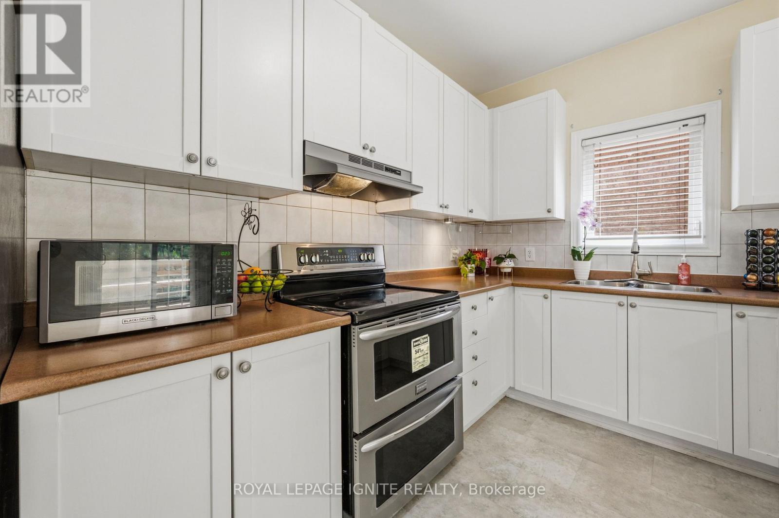 90 SIR JACOBS CRESCENT - Image 18