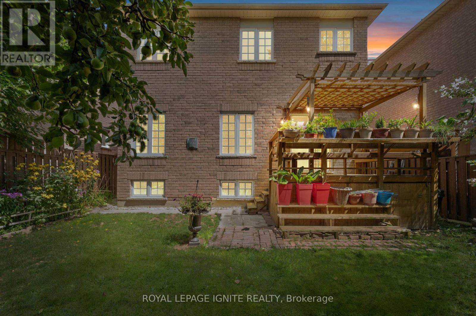 90 SIR JACOBS CRESCENT - 50