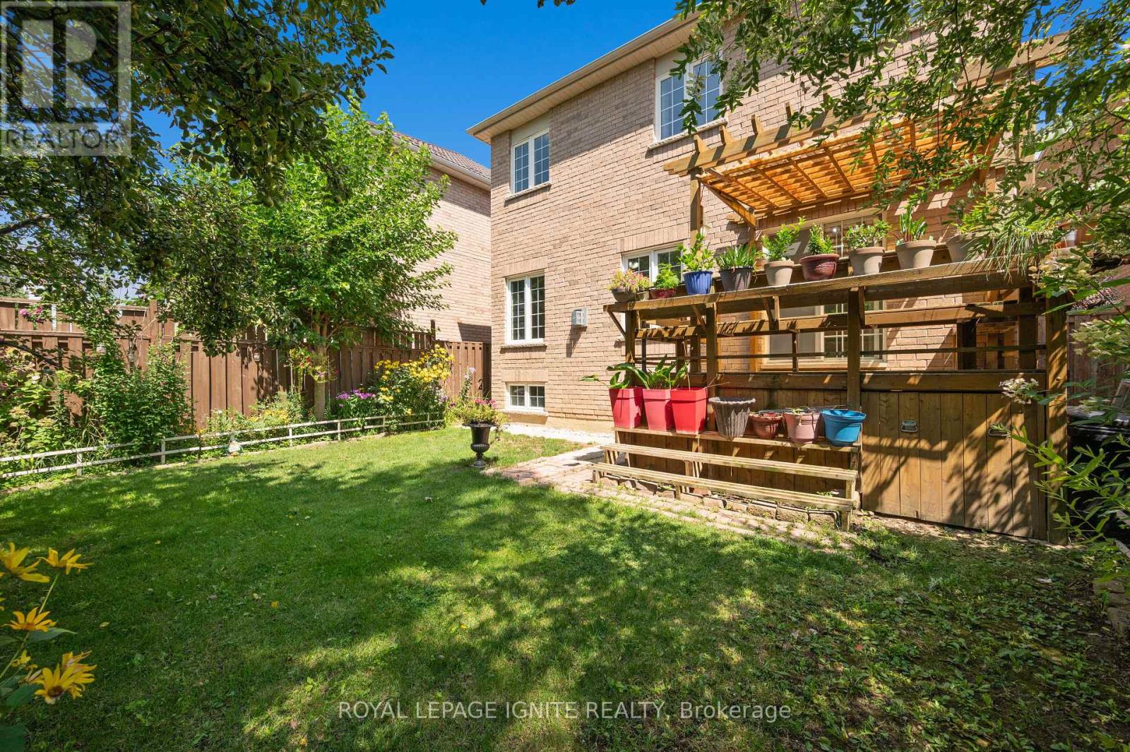 90 SIR JACOBS CRESCENT - 47