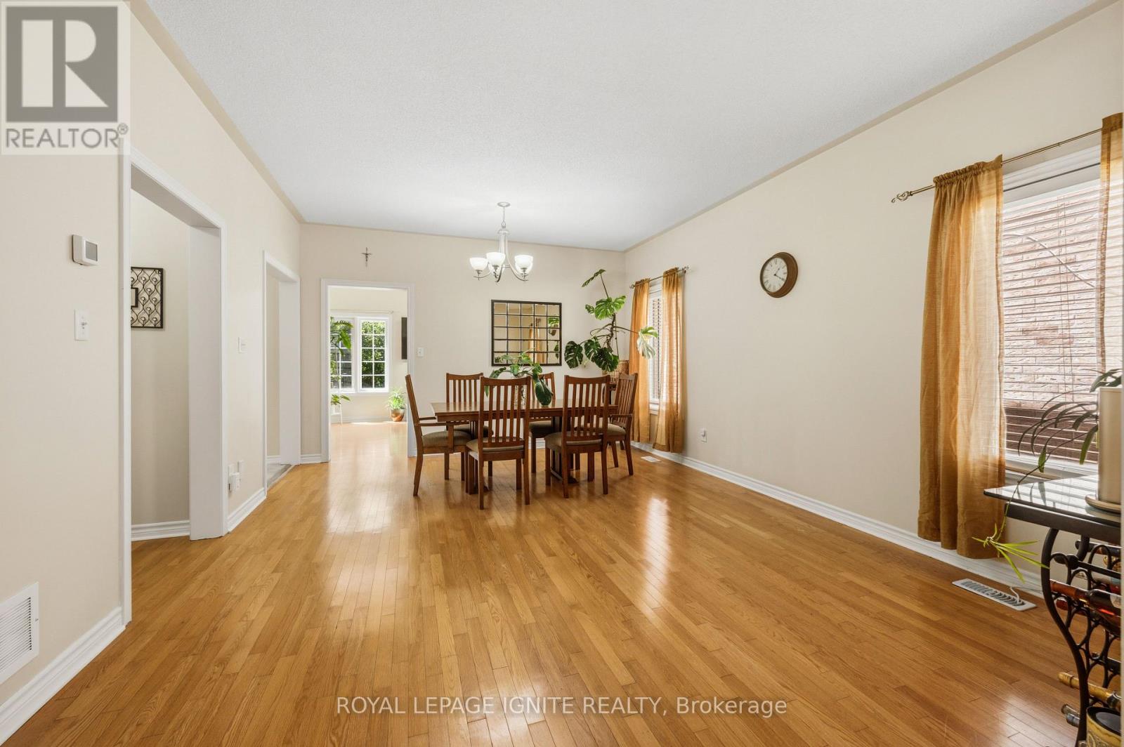 90 SIR JACOBS CRESCENT - 7