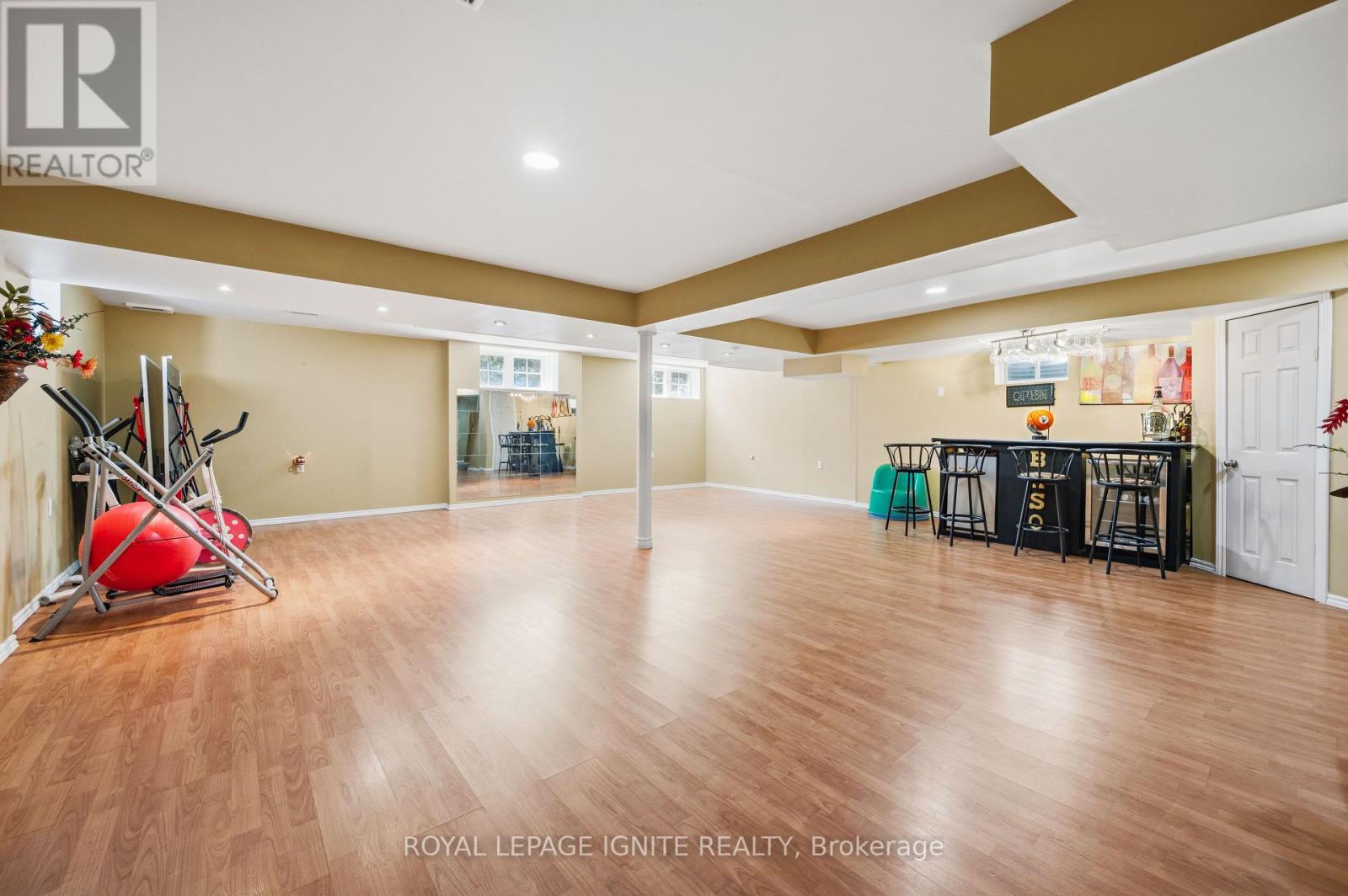 90 SIR JACOBS CRESCENT - 42