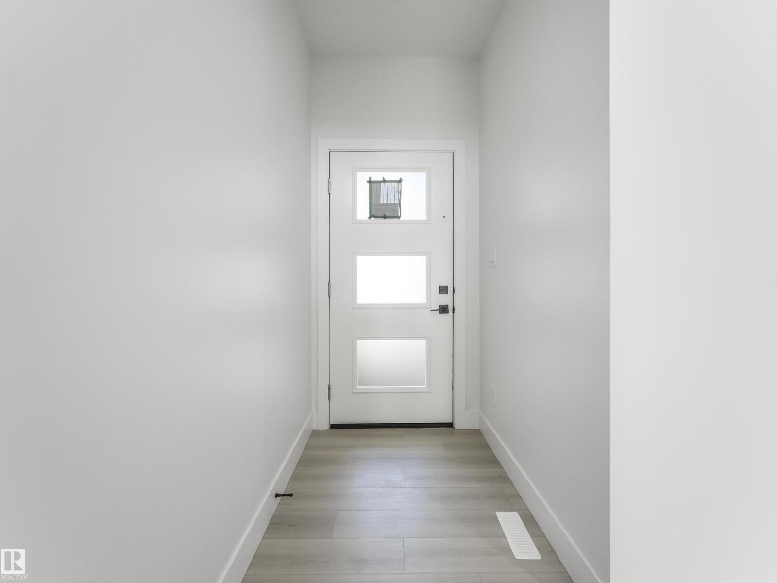 760 32 Street SW - 3