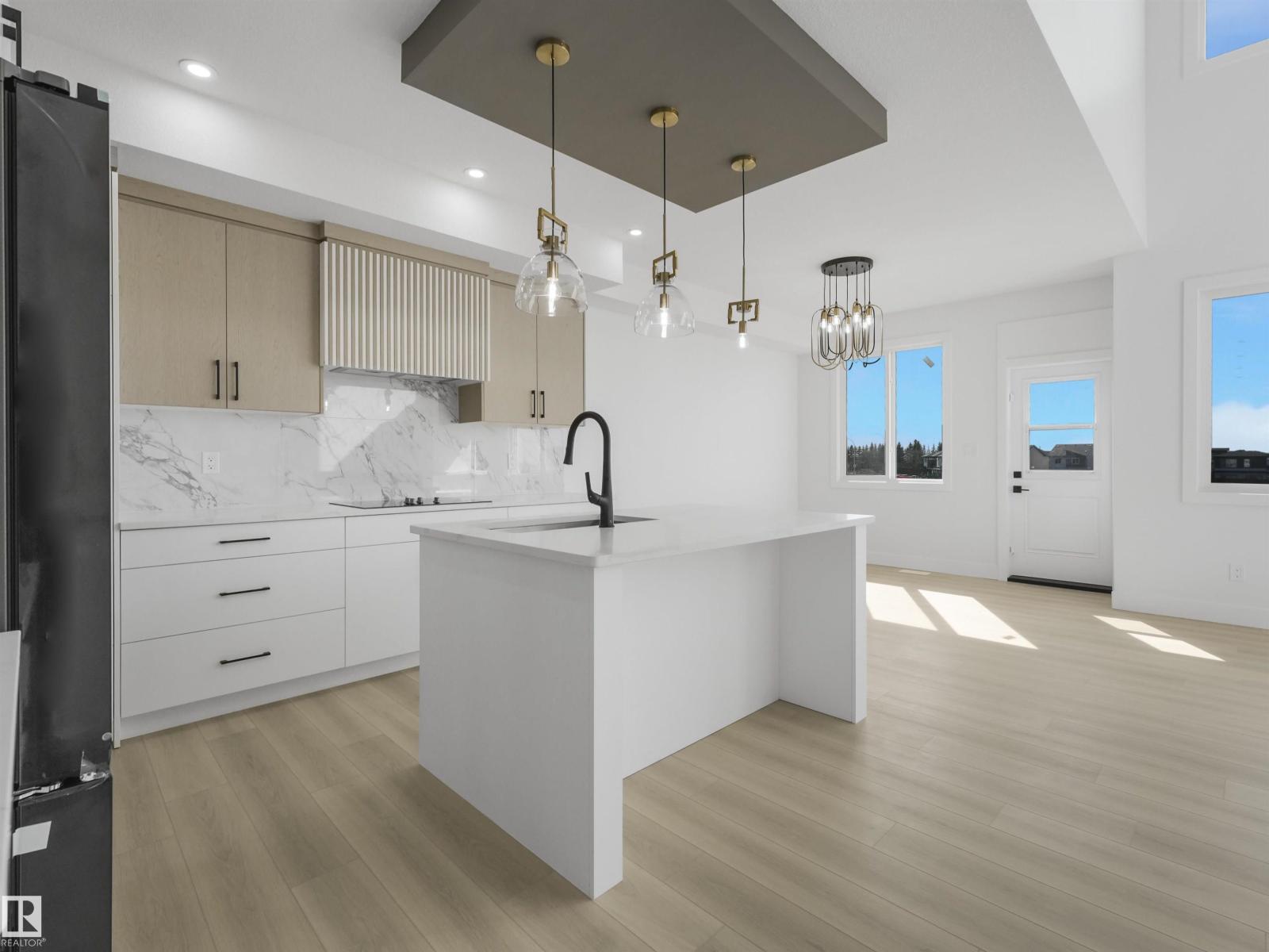 760 32 Street SW - 4