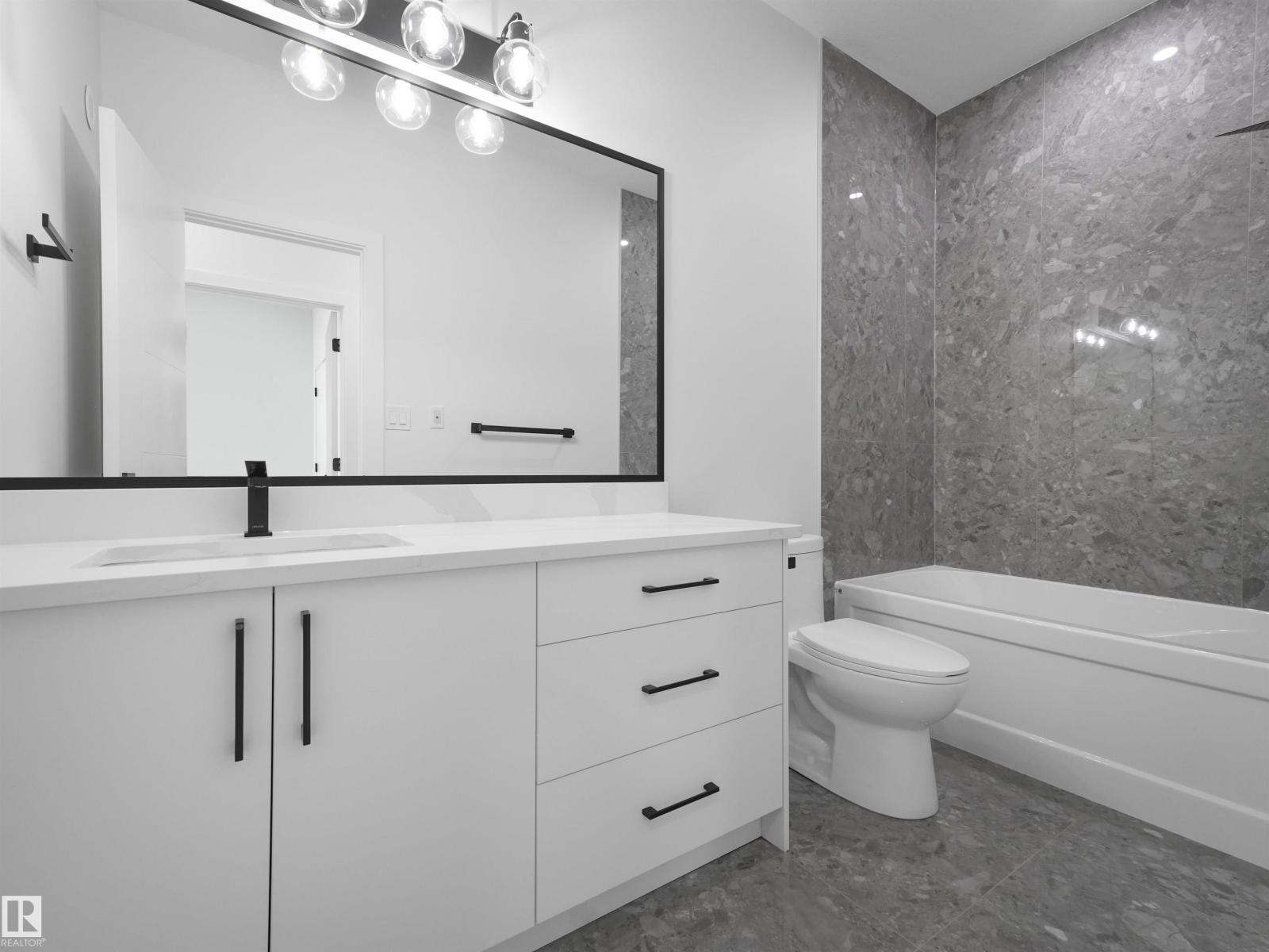 760 32 Street SW - 37