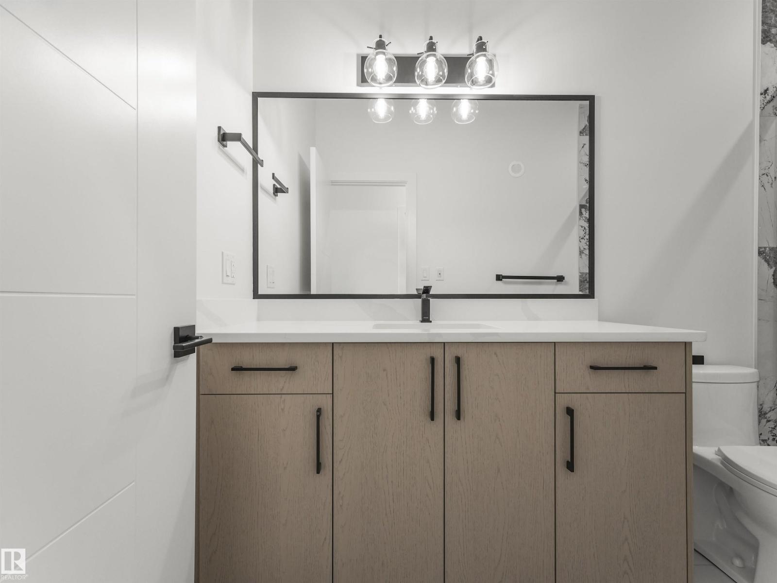760 32 Street SW - 46