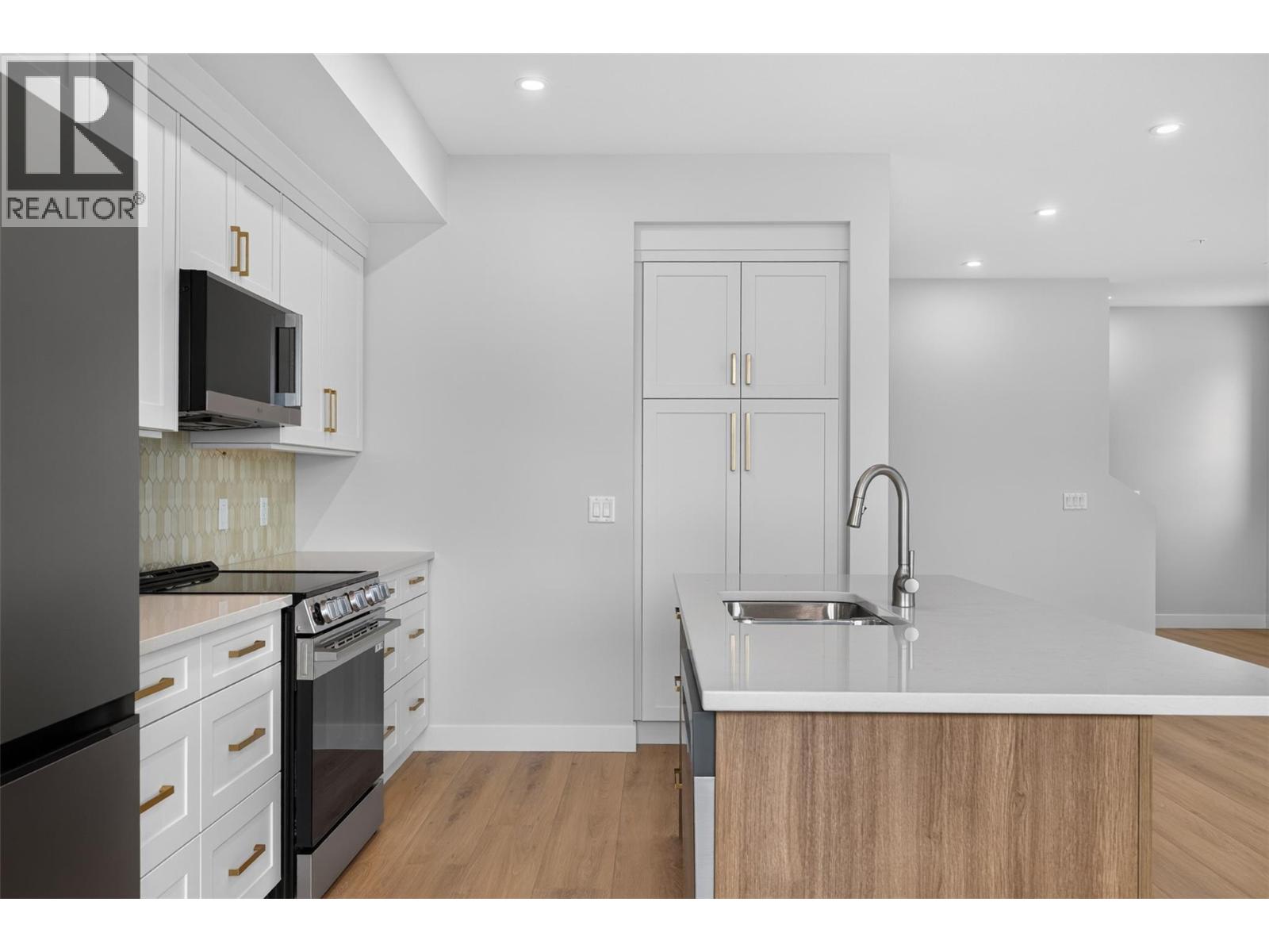 2009 39 Avenue Unit# 2, Vernon