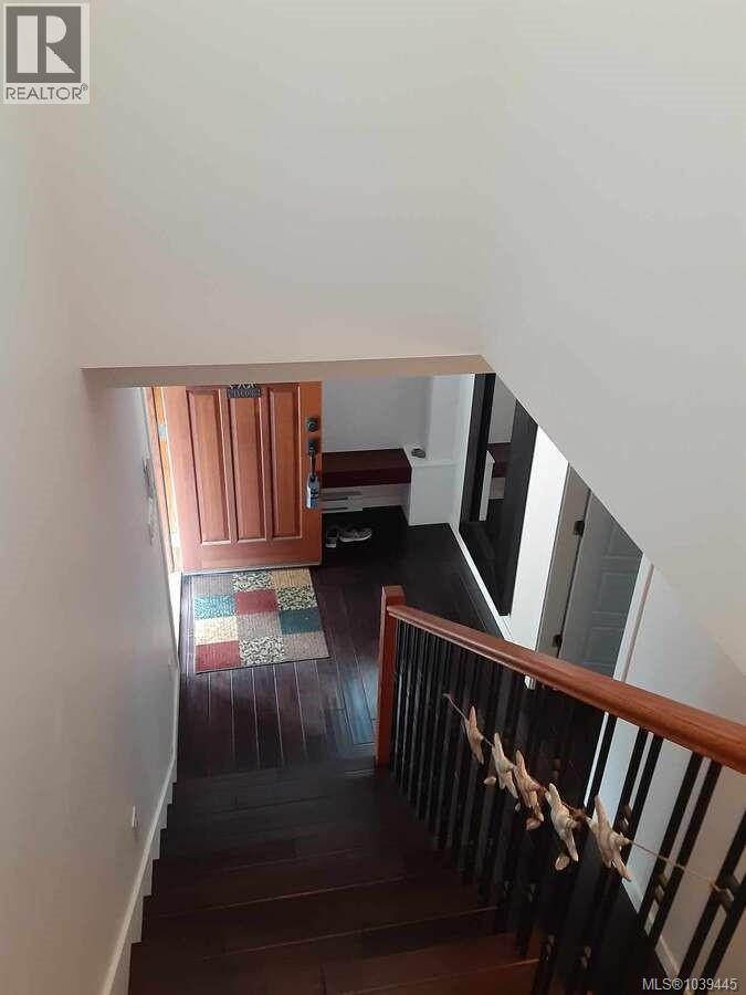 733 Berry Point Rd, Gabriola Island