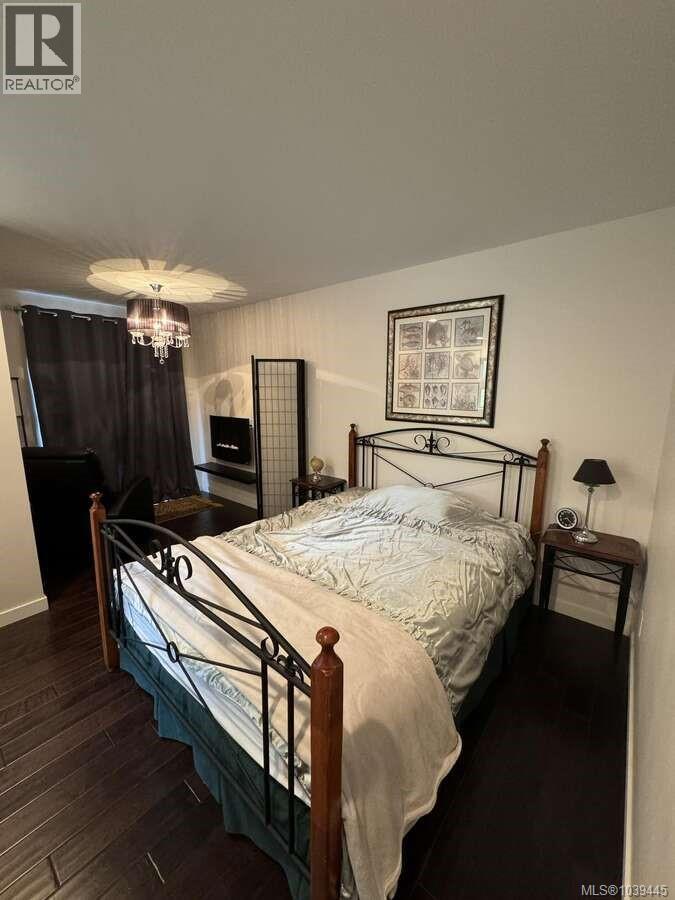 733 Berry Point Rd, Gabriola Island