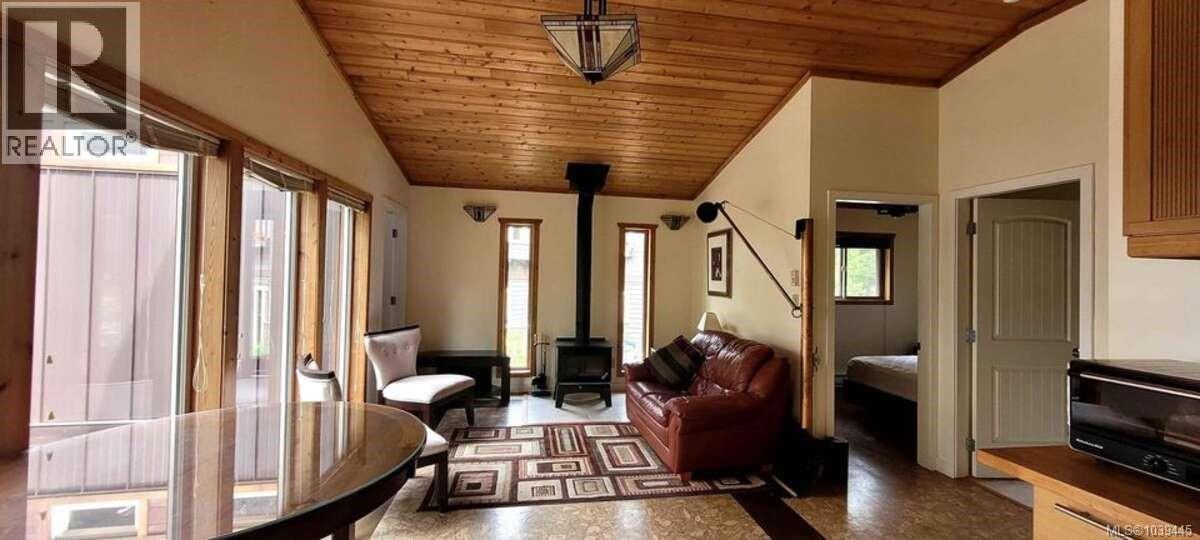 733 Berry Point Rd, Gabriola Island