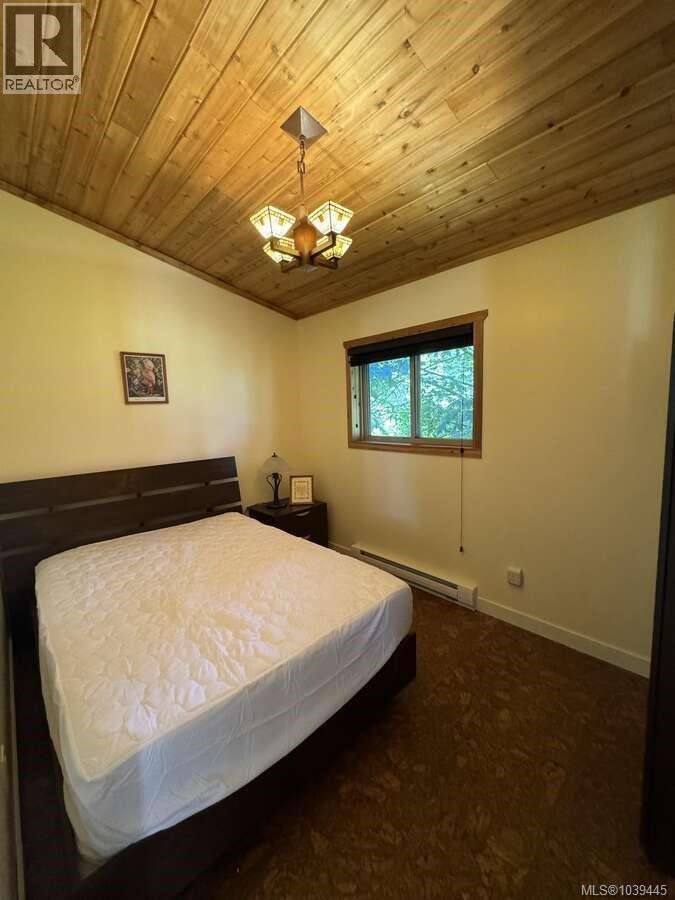 733 Berry Point Rd, Gabriola Island