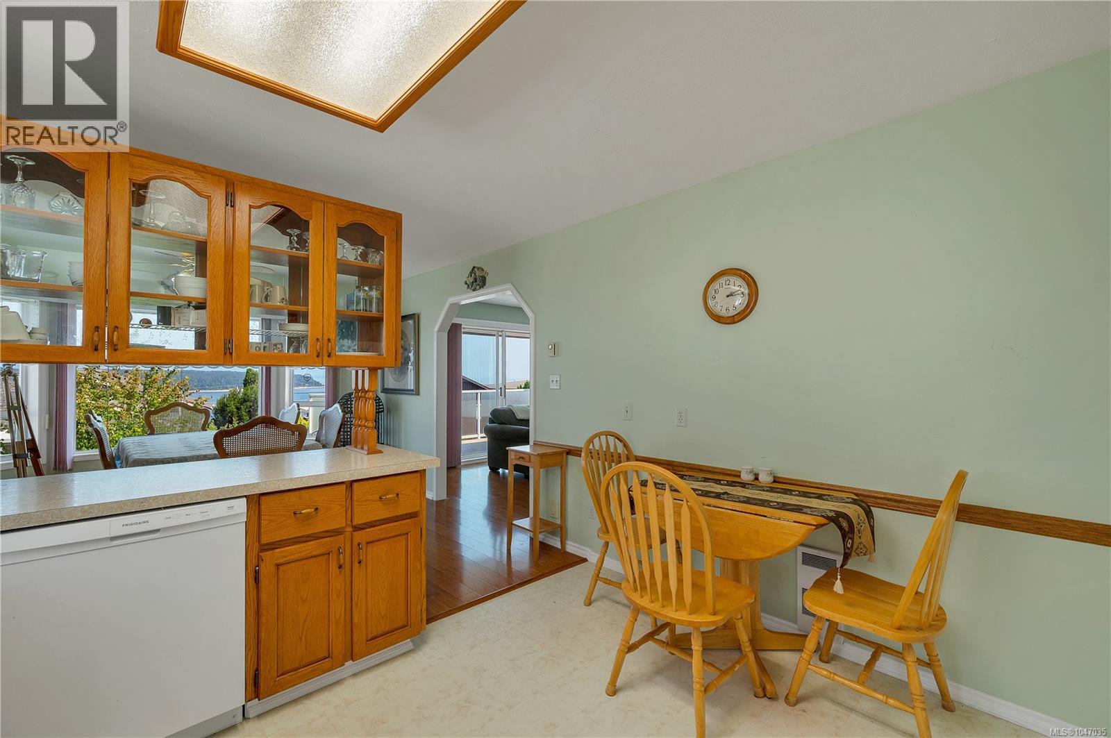 641 ALDER St S - 4