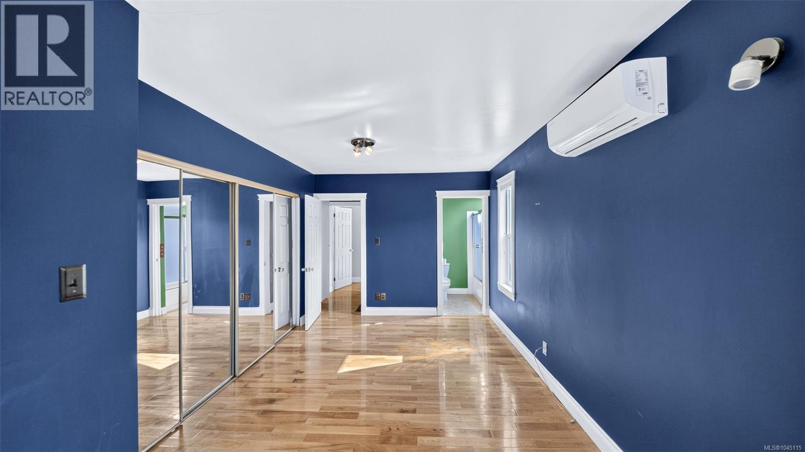 9 Camden Ave - Image 25