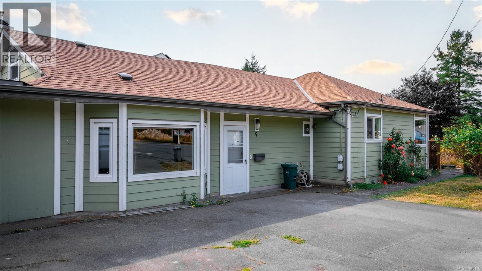 9 Camden Ave - Image 3