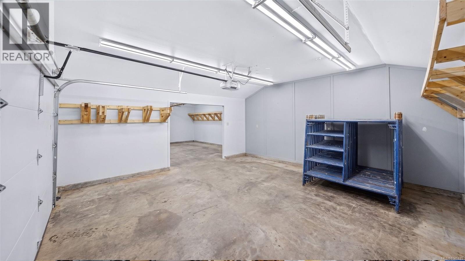 9 Camden Ave - Image 37