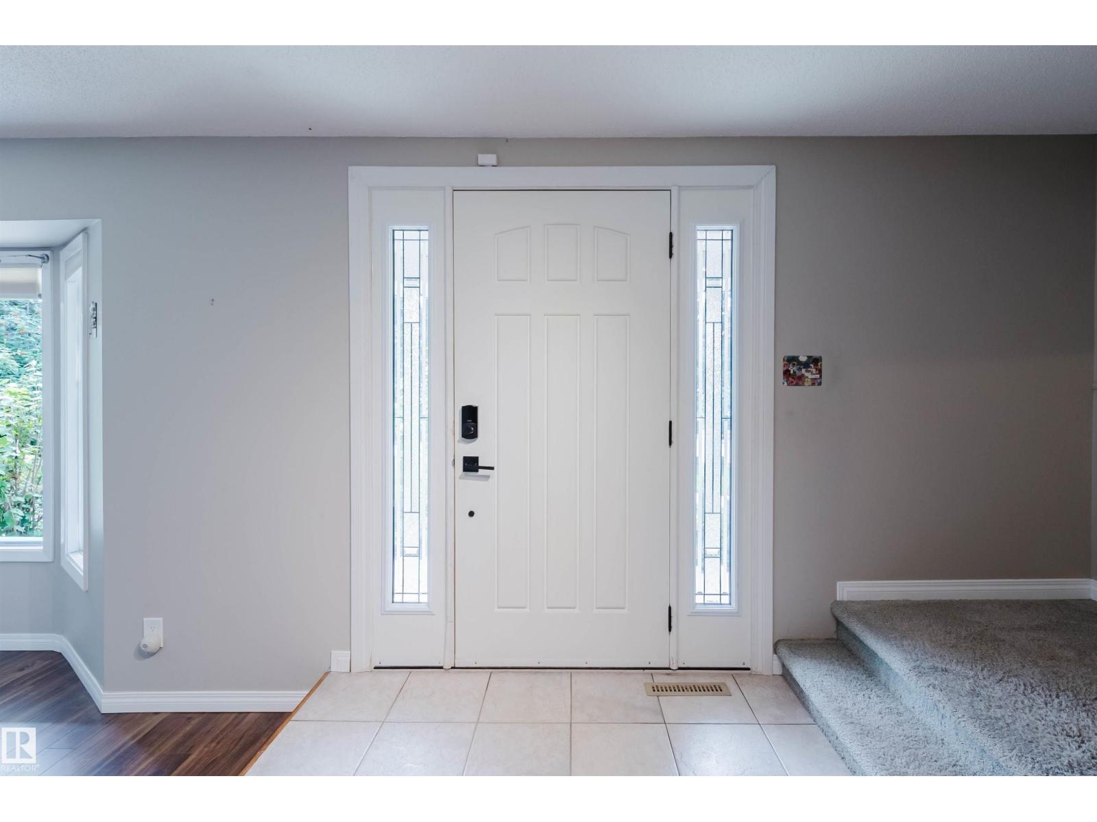 11736 35A AV NW, Greenfield, Edmonton photo 4